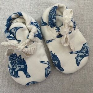 Kate Quinn Organic Cotton Dinosaur Booties - Size 6-12 m - NWOT
